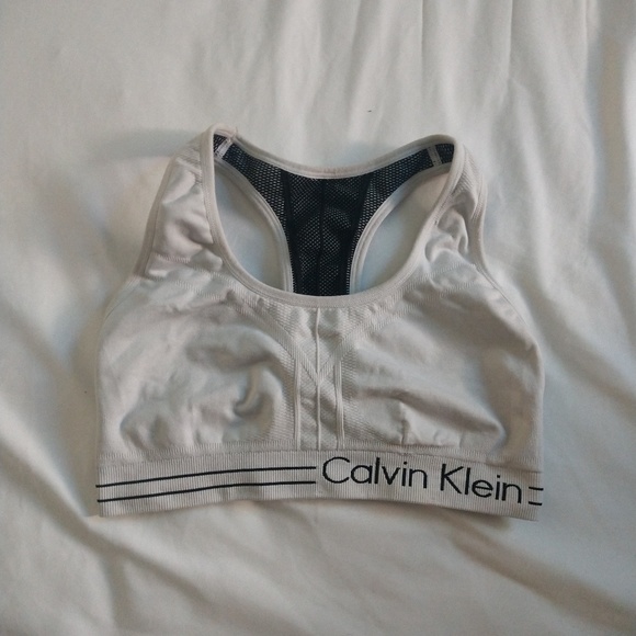 Reversible Calvin Klein Sportsbra (S) - Picture 5 of 5